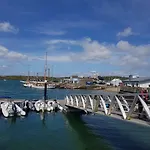 Дом отдыха Greystones Clock Tower *