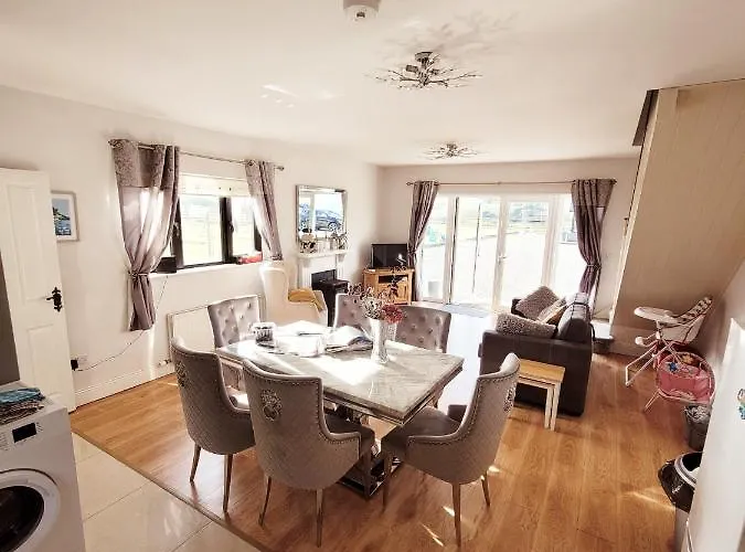 Greystones Clock Tower Holiday home Leap